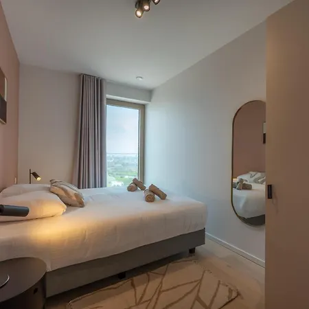 Chic & Cozy Perfect For Getaways Apartment *